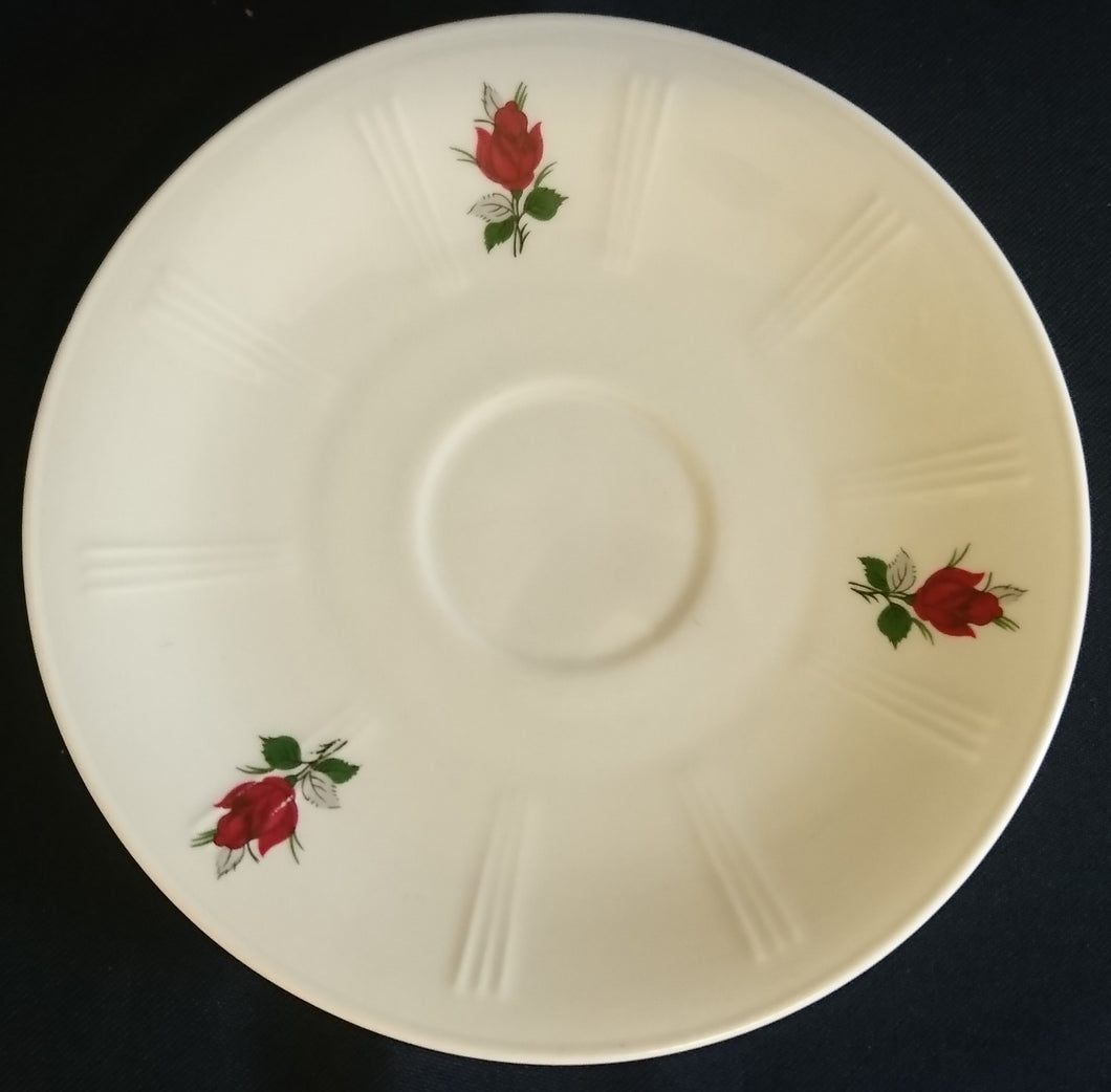 UNTERTASSE - Porzellan, Flora Rosenblüten Blumen Linien Striche Relief Motiv Dekor