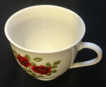 Lade das Bild in den Galerie-Viewer, TEETASSE - Porzellan, Flora Rosenblumen Blüten Strauch Blatt Blätter Motiv Dekor
