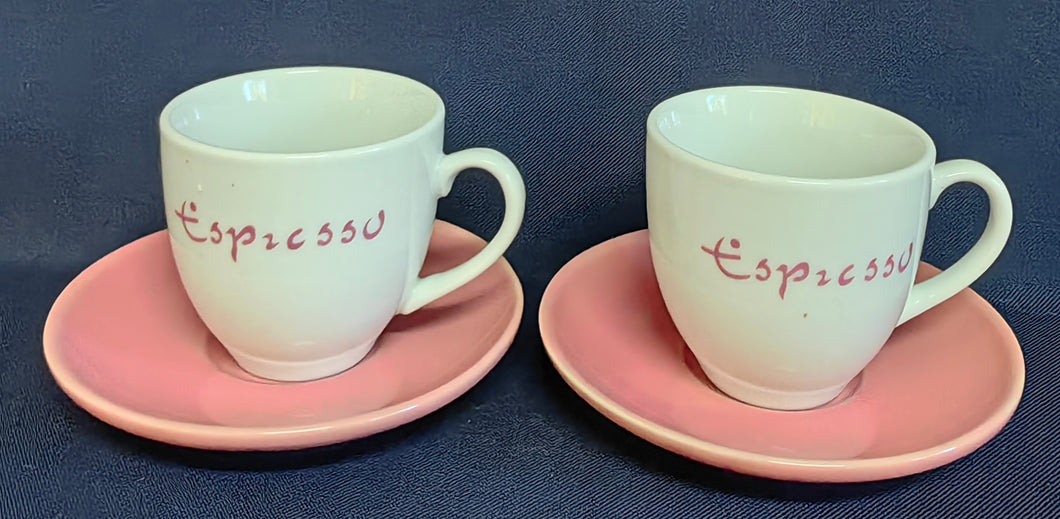 2er Set 2er ESPRESSO~ KAFFEEGEDECKE - Porzellan, Rosa Färbiges Espresso Aufschrift Druck Motiv Dekor