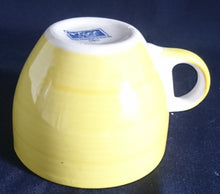 Lade das Bild in den Galerie-Viewer, 2er Set KAFFEETASSEN &quot;Flirt&quot; &quot;Liso&quot; - Porzellan, Streifen Einfärbiges Meliertes Dekor
