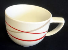 Lade das Bild in den Galerie-Viewer, 12 Teiliges KAFFEESERVICE &quot;Novel&quot; - Porzellan, Geometrisches Linien Striche Abstrakt Breiter Rand Motiv Quadratische Form Motiv Dekor

