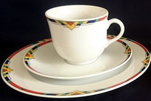 Lade das Bild in den Galerie-Viewer, 2er Kaffeegedeck - Porzellan, Abstrakt Geometrisches Dreieck Karo Motiv Dekor
