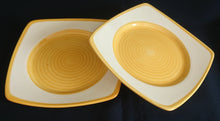 Lade das Bild in den Galerie-Viewer, 3er KAFFEEGEDECK - Keramik / Steingut, Wirbel Kreise Spirale Rand Motiv Dekor
