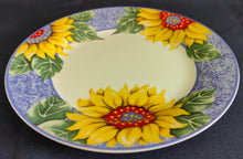 Lade das Bild in den Galerie-Viewer, 2er Set DESSERTTELLER - Porzellan, Flora Sommer Sonnenblumen Blüten Motiv Dekor
