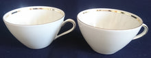 Lade das Bild in den Galerie-Viewer, TEETASSE - Porzellan, Goldrand Klassisch Motiv Dekor (3xBC&amp;8xnBC)
