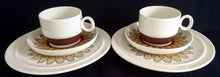 Lade das Bild in den Galerie-Viewer, KAFFEETASSE - Porzellan, Zweifärbiges Streifen Balken Motiv Dekor
