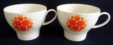Lade das Bild in den Galerie-Viewer, KAFFEETASSE - Porzellan, Flora Abstrakt Blumenblüten Pflanzen Motiv Dekor
