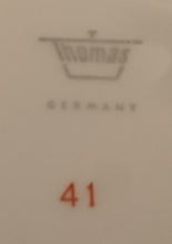 Lade das Bild in den Galerie-Viewer, 6er Set GETRÄNKEKANNE &amp; ~BECHER - Porzellan, Jahrgänge Aufschrift Segelschiffe Motiv Dekor
