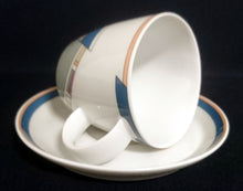 Lade das Bild in den Galerie-Viewer, 2er Set ESPRESSO UNTERTASSEN &quot;York Cubic&quot; - Porzellan, Abstrakt Geometrisches Balken Rechteck Geschwungene Streifen Motiv Dekor
