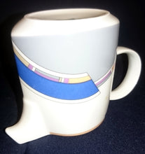 Lade das Bild in den Galerie-Viewer, 21 Teiliges KAFFEESERVICE &quot;York Cubic&quot; - Porzellan, Abstrakt Geometrisches Balken Rechteck Geschwungene Streifen Motiv Dekor
