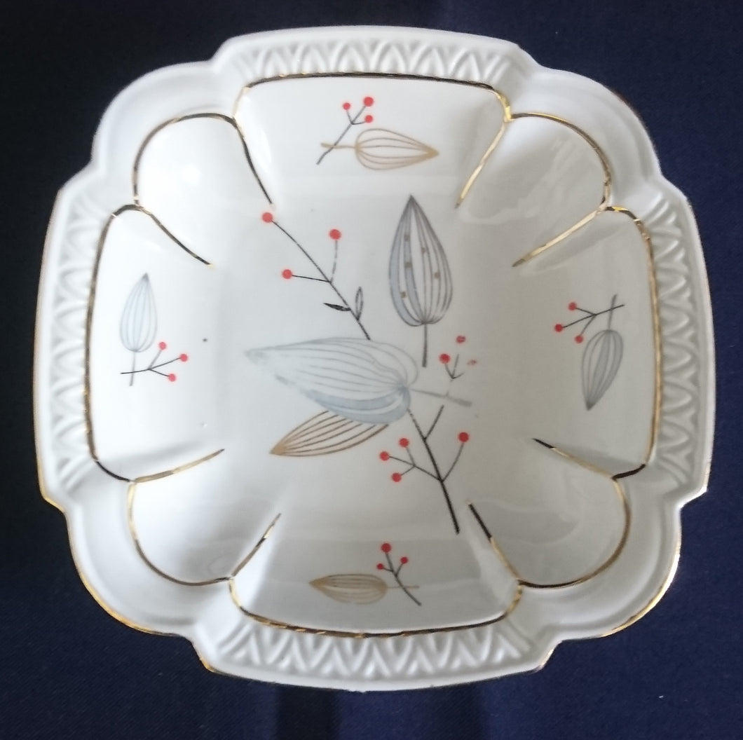 BEILAGENSCHALE - Porzellan, Gold Linien Flora Pflanzen Randwölbungen Relief Motiv Dekor
