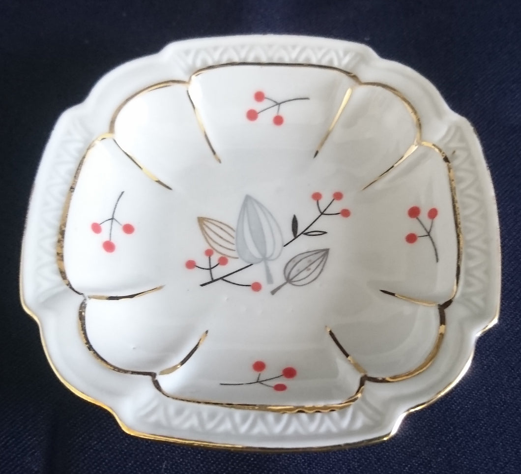 BEILAGENSCHÄLCHEN - Porzellan, Gold Linien Flora Pflanzen Randwölbungen Relief Motiv Dekor