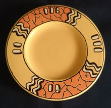 Lade das Bild in den Galerie-Viewer, 2er Set ESPRESSO UNTERTASSEN &quot;Pasiega&quot; - Keramik / Steingut, Abstrakt Geometrische Zeichen Spirale Linien Motiv Dekor
