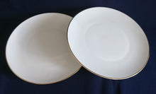 Lade das Bild in den Galerie-Viewer, 2er Set DESSERTTELLER - Porzellan, Klassisch Goldrand Dekor

