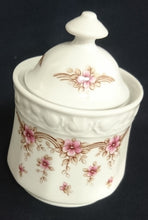 Lade das Bild in den Galerie-Viewer, 3er Set MILCHKÄNNCHEN &amp; ZUCKERDOSE + DECKEL - Porzellan, Streifen Linien Flora Blumenblüten Motiv Dekor
