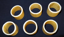 Lade das Bild in den Galerie-Viewer, 6er Set SERVIETTENRINGE - Keramik / Steingut, Klassisch Dekor
