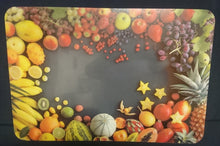 Lade das Bild in den Galerie-Viewer, GROßES MOTIV PLATZDECKCHEN, Kunststoff / Plastik, Rechteckige Form Obst Früchte Motiv Dekor (G)
