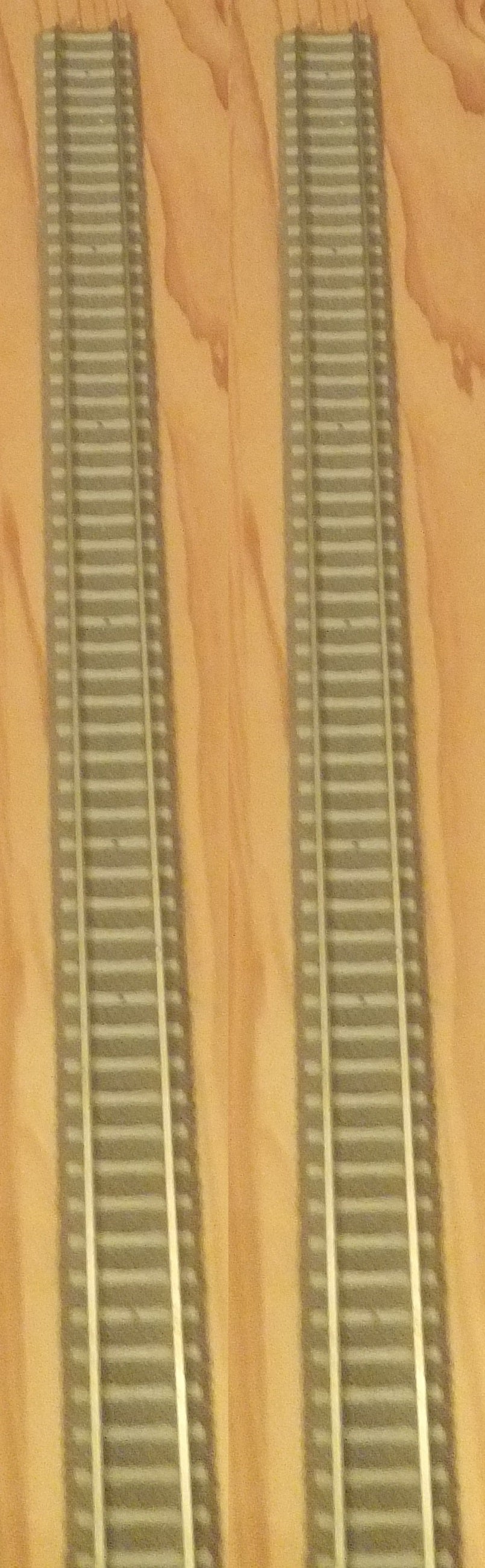 2er Set FLEXGLEISE (H0 - 1:87) - Metall & Kunststoff, 80cm Flexibles Gleis Betonschwellen Modernes Gleisbett (G)