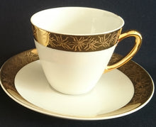 Lade das Bild in den Galerie-Viewer, 12 Teiliges KAFFEESERVICE - Porzellan, Goldrand Breit Abstrakt Geometrisch Pflanzen Flora Motiv Dekor
