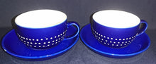 Lade das Bild in den Galerie-Viewer, 2er Set KAFFEETASSEN - Keramik / Steingut, Punkte Kreise Dekor
