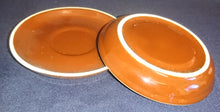 Lade das Bild in den Galerie-Viewer, 4er Set MOCCAGEDECKE - Keramik / Steingut, Weißer Rand Einfärbiges Dekor
