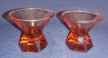 Lade das Bild in den Galerie-Viewer, GETRÄNKEGLAS - Hartglas, Diamandförmiger Smaragd Standfuß Einfärbiges Schimmerndes Dekor
