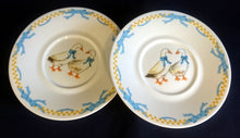 Lade das Bild in den Galerie-Viewer, 17 Teiliges KAFFEESERVICE &quot;Porcelain Collection&quot; - Porzellan, Ländliches Gänse Schleifen Motiv Dekor
