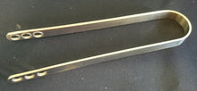 Lade das Bild in den Galerie-Viewer, EISWÜRFELZANGE - Metall / Edelstahl, Silber Modern 3 Loch Fasssungs Form Dekor (G)
