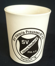 Lade das Bild in den Galerie-Viewer, KAFFEETASSE - Keramik / Steingut, Fußball Club Wappen Schriftzug &quot;SV Viktoria Preussen 07 e.V.&quot; und weitere Dekor
