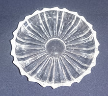 Lade das Bild in den Galerie-Viewer, 5er Set SALATSCHALEN - Hartglas, Geometrisch Ovales Linien Abstrakt Dekor
