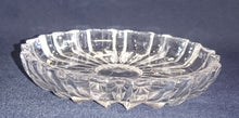 Lade das Bild in den Galerie-Viewer, 5er Set SALATSCHALEN - Hartglas, Geometrisch Ovales Linien Abstrakt Dekor
