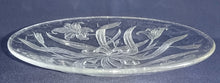 Lade das Bild in den Galerie-Viewer, SCHALE - Hartglas, Blumen Blüten Pflanzen Dekor
