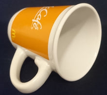 Lade das Bild in den Galerie-Viewer, KAFFEETASSE &quot;Mc Cafe&quot; - Keramik / Steingut, Mc Cafe Espressionist Schriftzug Mc Donalds Zeichen Motiv Dekor

