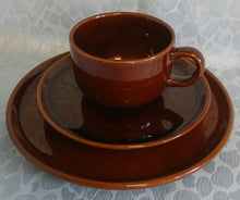 Lade das Bild in den Galerie-Viewer, 3er KAFFEEGEDECK &quot;Friesland&quot; - Keramik / Steingut, Einfärbiges Dekor (G)
