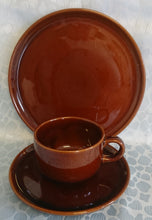 Lade das Bild in den Galerie-Viewer, 3er KAFFEEGEDECK &quot;Friesland&quot; - Keramik / Steingut, Einfärbiges Dekor (G)
