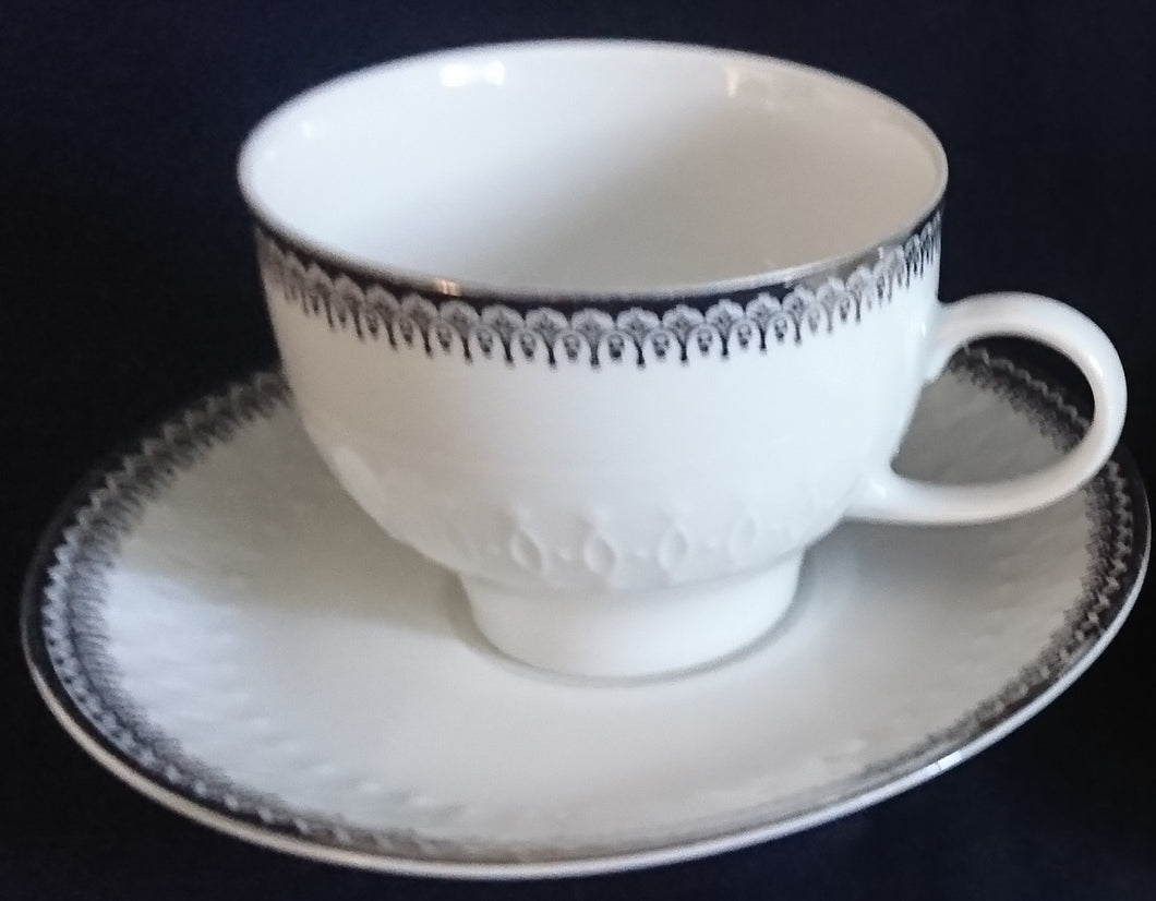 2er KAFFEEGEDECK - Porzellan, Platinrand Abstrakter Geometrisches Muster Relief Dekor