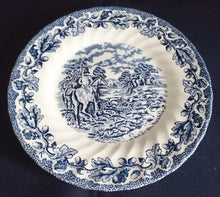 Lade das Bild in den Galerie-Viewer, 2er Set DESSERTTELLER &quot;Country Life&quot; - Keramik / Steingut (Fine Staffordshire Ware), Englisches Landleben Scenen Motiv Dekor, Hand graviert

