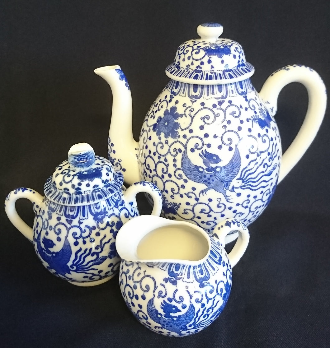 5er Set TEEKANNE MIT DECKEL + MILCHKÄNNCHEN + ZUCKERDOSE MIT DECKEL - Porzellan, Abstraktes Girlanden Vogel Blumenblüten Motiv Dekor