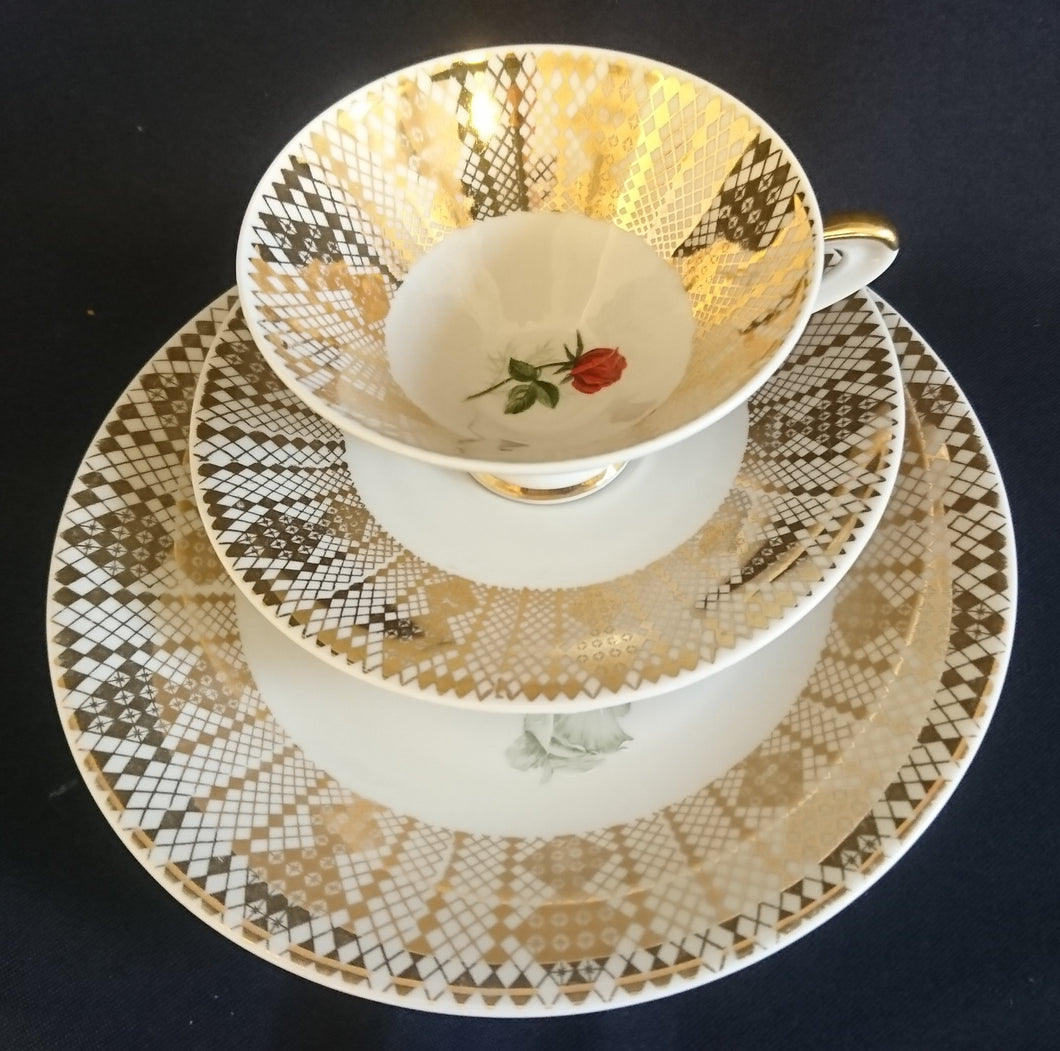 3er TEE SAMMELGEDECK - Porzellan, Klassisch Style, Rosen Blumenblüten Abstraktes Geometrisches Karo Gold Dekor