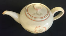 Lade das Bild in den Galerie-Viewer, 2er Set MILCHKÄNNCHEN &amp; ZUCKERDOSE MIT DECKEL - &quot;Winifred&quot; - Porzellan, Blumen / Linien Klassisch Dekor
