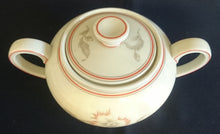 Lade das Bild in den Galerie-Viewer, 5er Set TEEKANNE MIT DECKEL &amp; MILCHKÄNNCHEN &amp; ZUCKERDOSE MIT DECKEL - &quot;Winifred&quot; - Porzellan, Blumen / Linien Klassisch Dekor (G)
