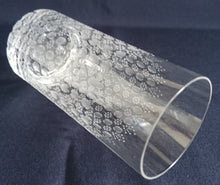 Lade das Bild in den Galerie-Viewer, LONGDRINK GETRÄNKEGLAS &quot;Studio Linie&quot; - Kristallglas, Geschliffenes Geometrisches Abstraktes Punkte Kreise Dekor
