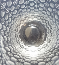 Lade das Bild in den Galerie-Viewer, LONGDRINK GETRÄNKEGLAS &quot;Studio Linie&quot; - Kristallglas, Geschliffenes Geometrisches Abstraktes Punkte Kreise Dekor
