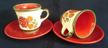 Lade das Bild in den Galerie-Viewer, 2er Set KAFFEETASSEN &quot;Tirol&quot; - Keramik / Steingut, Rosen Motiv Dekor, Handbemalt
