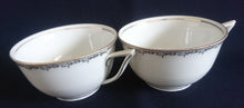 Lade das Bild in den Galerie-Viewer, TEETASSE - Porzellan, Goldrand Linien Abstrakt Ranken Girlanden Motiv Dekor
