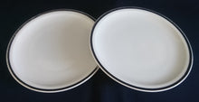 Lade das Bild in den Galerie-Viewer, DESSERTTELLER - Porzellan, Silberrand Linien Dekor
