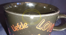 Lade das Bild in den Galerie-Viewer, KAFFEEPOTT - Keramik / Steingut, Liebes Armor Schriftzug Dekor
