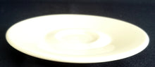 Lade das Bild in den Galerie-Viewer, 2er Set MOCCA UNTERTASSEN - Porzellan, Einfärbiges Klassisch Dekor
