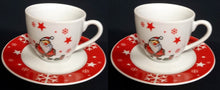 Lade das Bild in den Galerie-Viewer, UNTERTASSE &quot;Santa&quot; - Porzellan, Sterne Schneeflocken Motiv Dekor, Wellco Design
