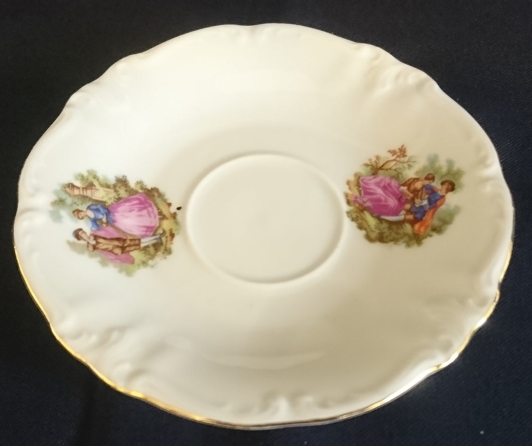 UNTERTASSE - Porzellan, Goldrand Relief Barock Dekor